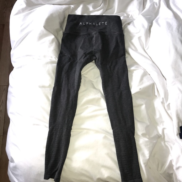 Alphalete Other - Alphalete size small OG revival charcoal leggings